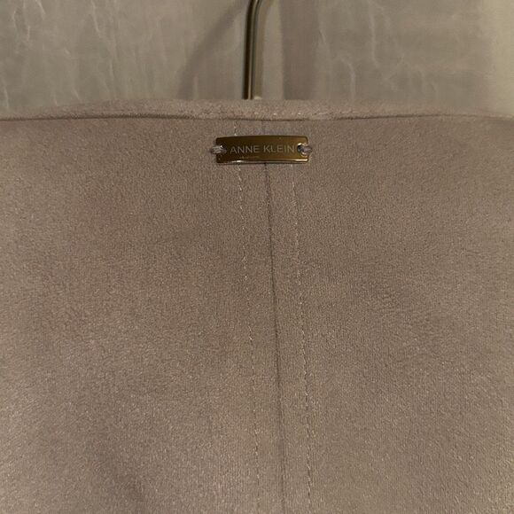 Anne Klein L Cream Micro Suede Open Front Light Professional Peplum Jacket - Picture 5 of 12